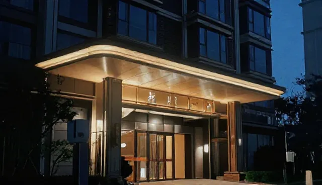 酒店预订中如何避免价格陷阱，提升用户体验